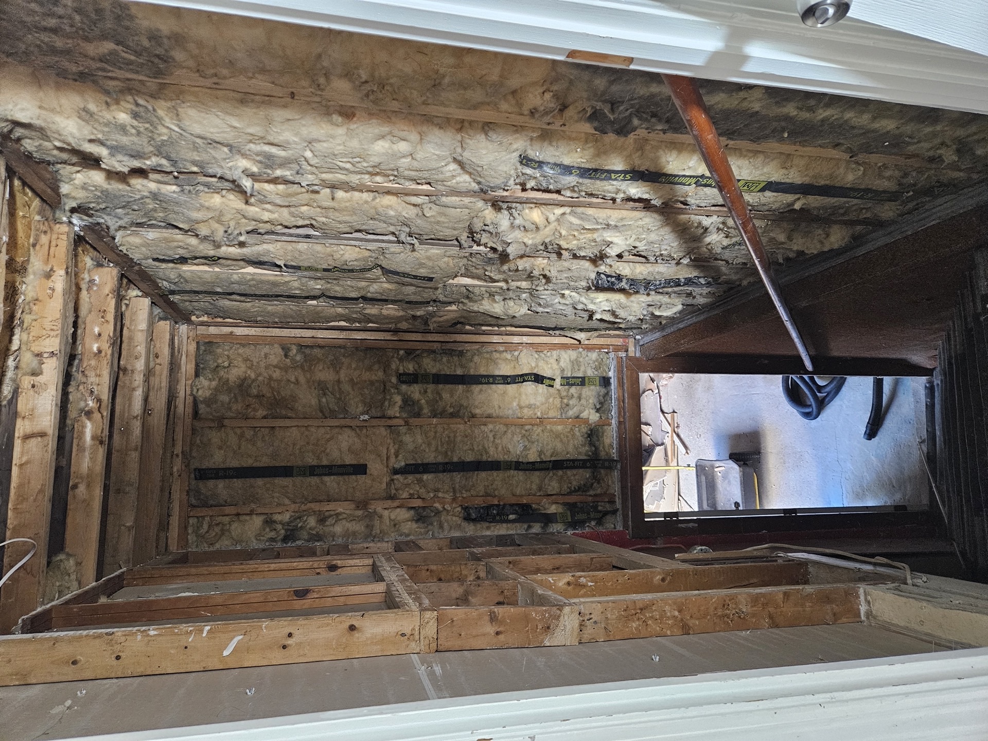 Interior staircase before refinishing